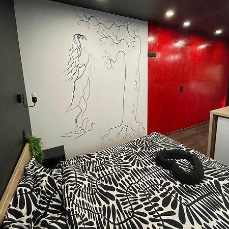 Jacuzzi Love Room Mulhouse Luaran gambar